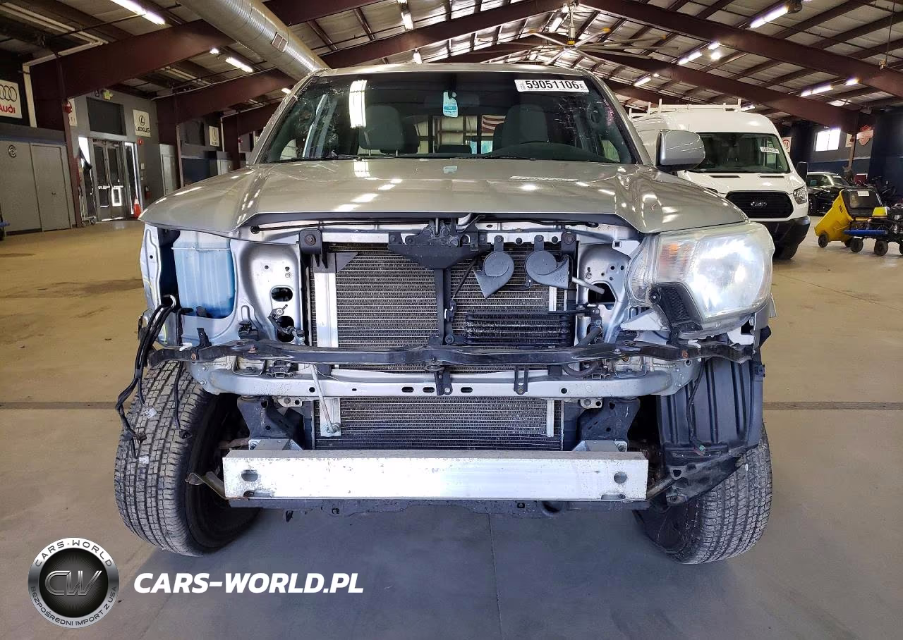 2015 Toyota Tacoma V6 VIN:3TMLU4EN2FM186028 - 5