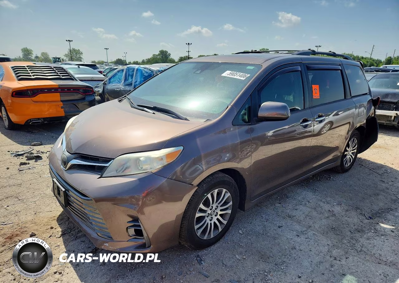 2018 Toyota Sienna Xle 8-Passenger
