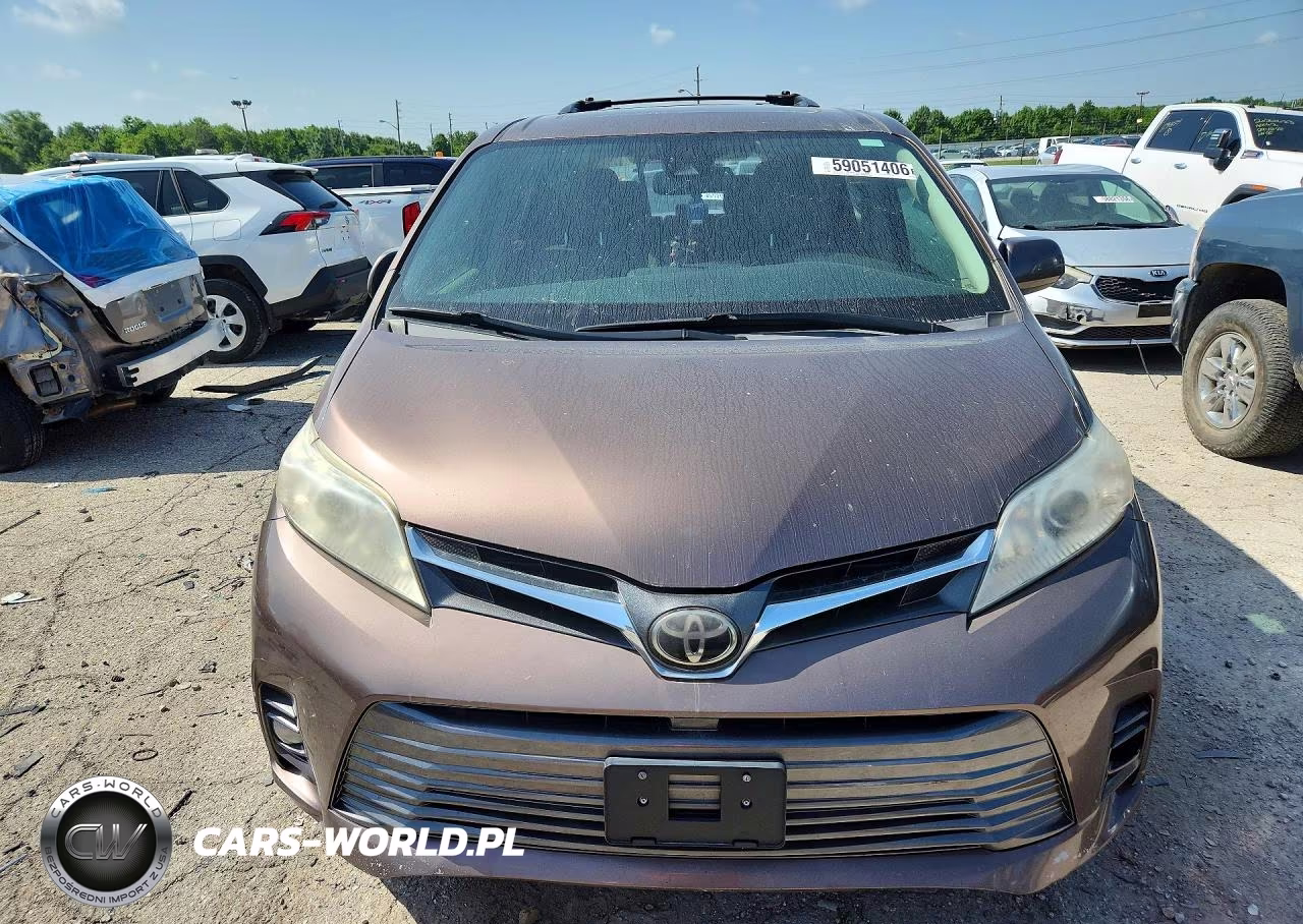 2018 Toyota Sienna Xle 8-Passenger VIN:5TDYZ3DC4JS903524 - 5