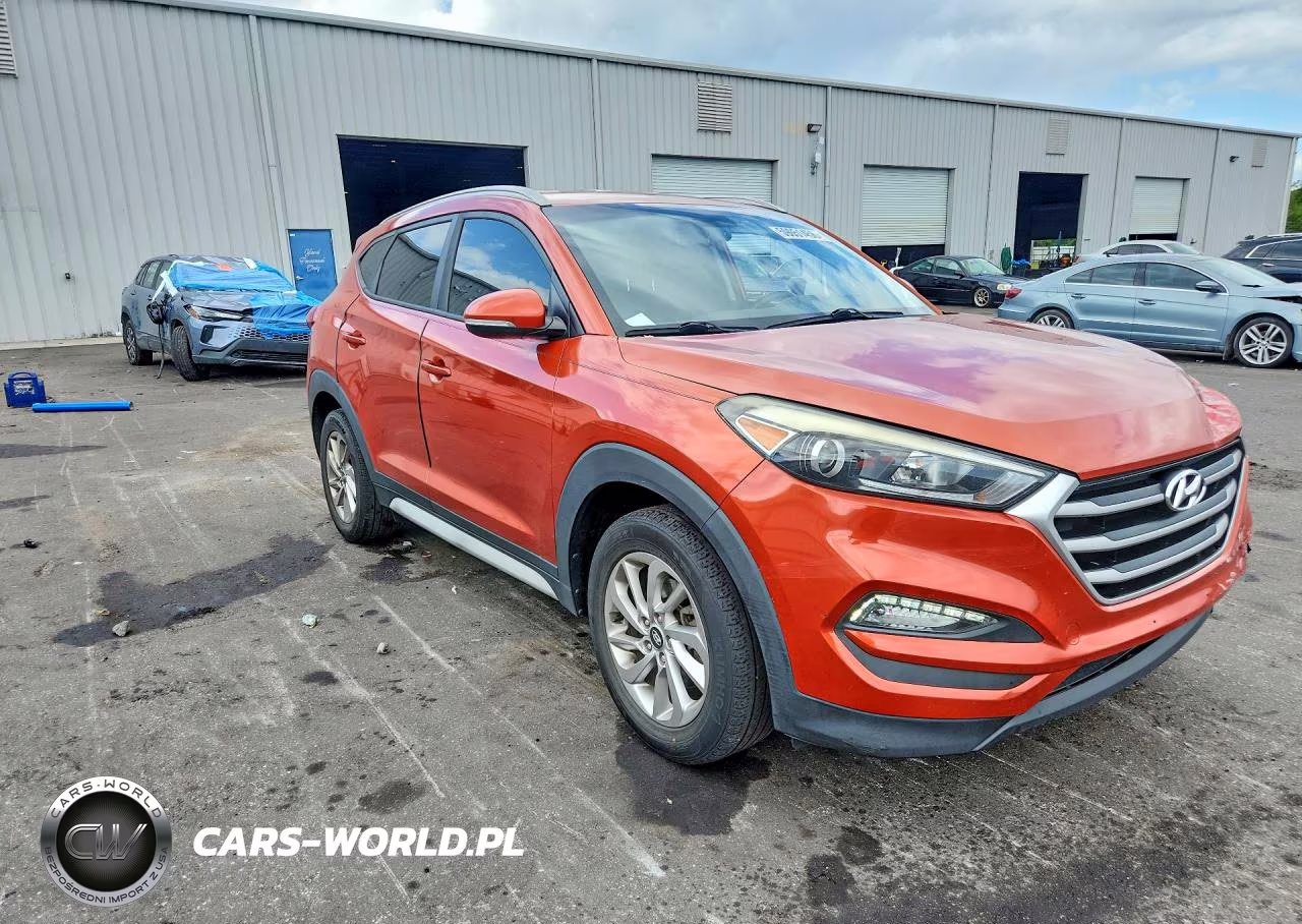 2017 Hyundai Tucson Se Plus VIN:KM8J33A46HU406203 - 4