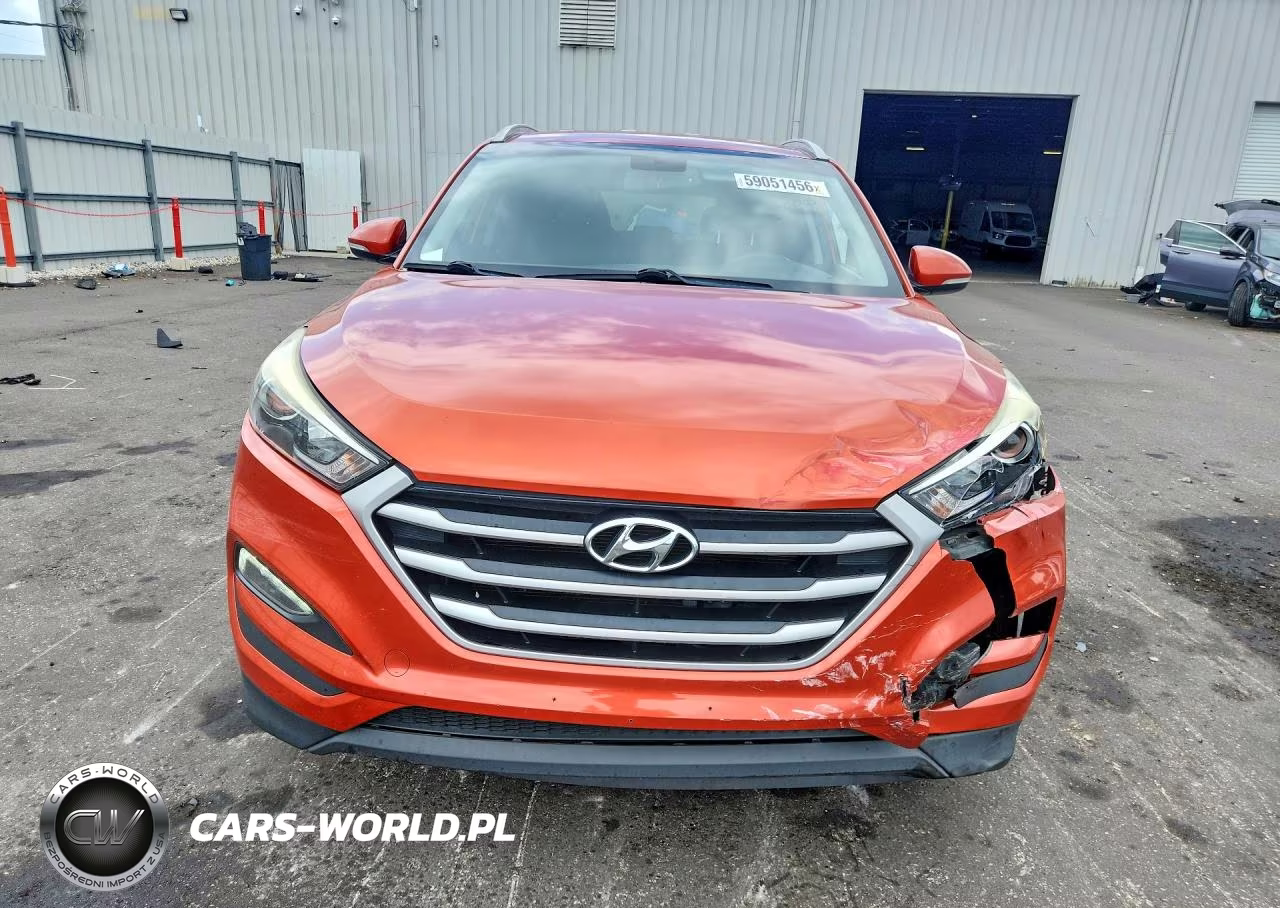 2017 Hyundai Tucson Se Plus VIN:KM8J33A46HU406203 - 5