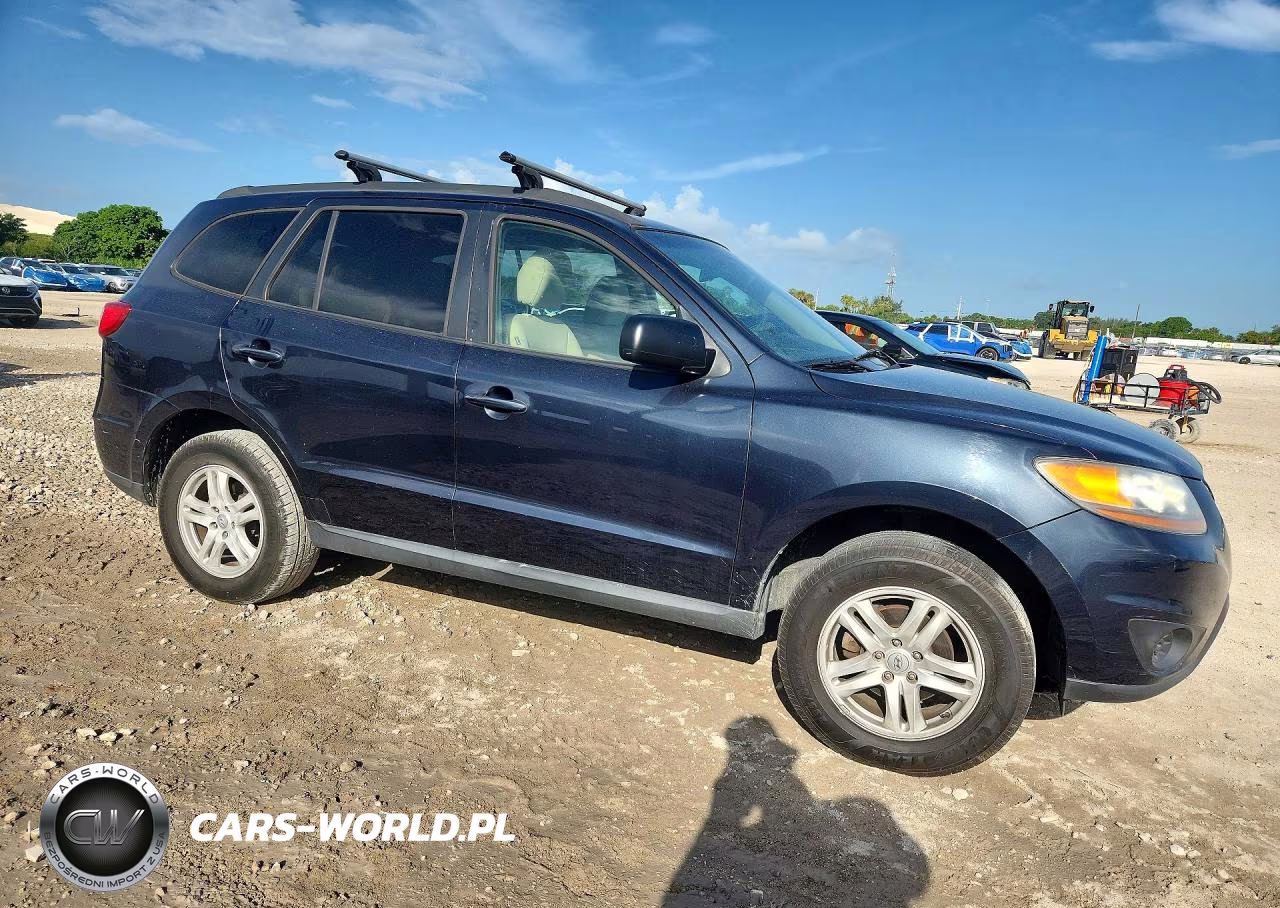 2011 Hyundai Santa Fe Gls VIN:5XYZG4AG5BG017329 - 4