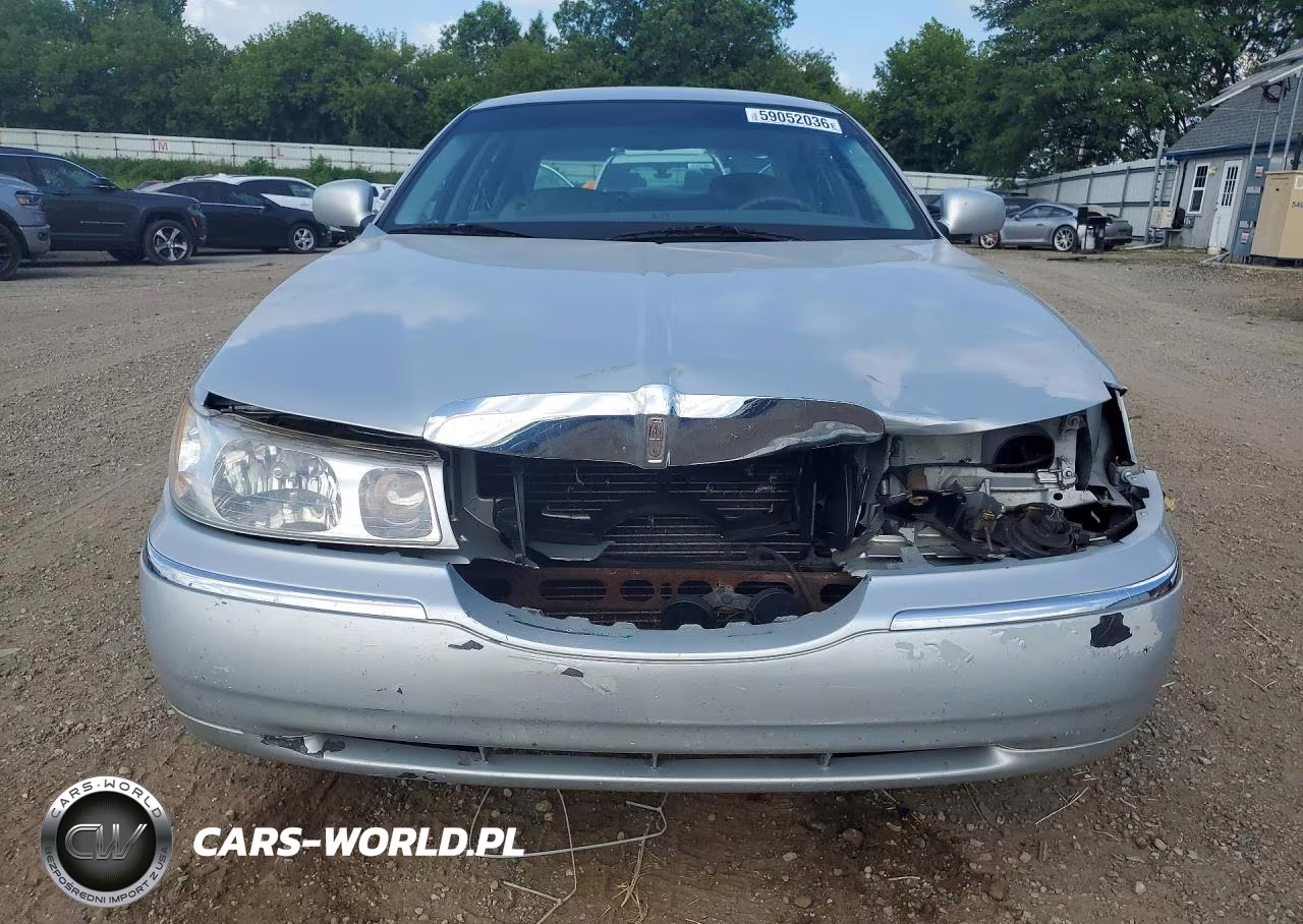 2000 Lincoln Town Car Executive VIN:1LNHM81W8YY770044 - 5