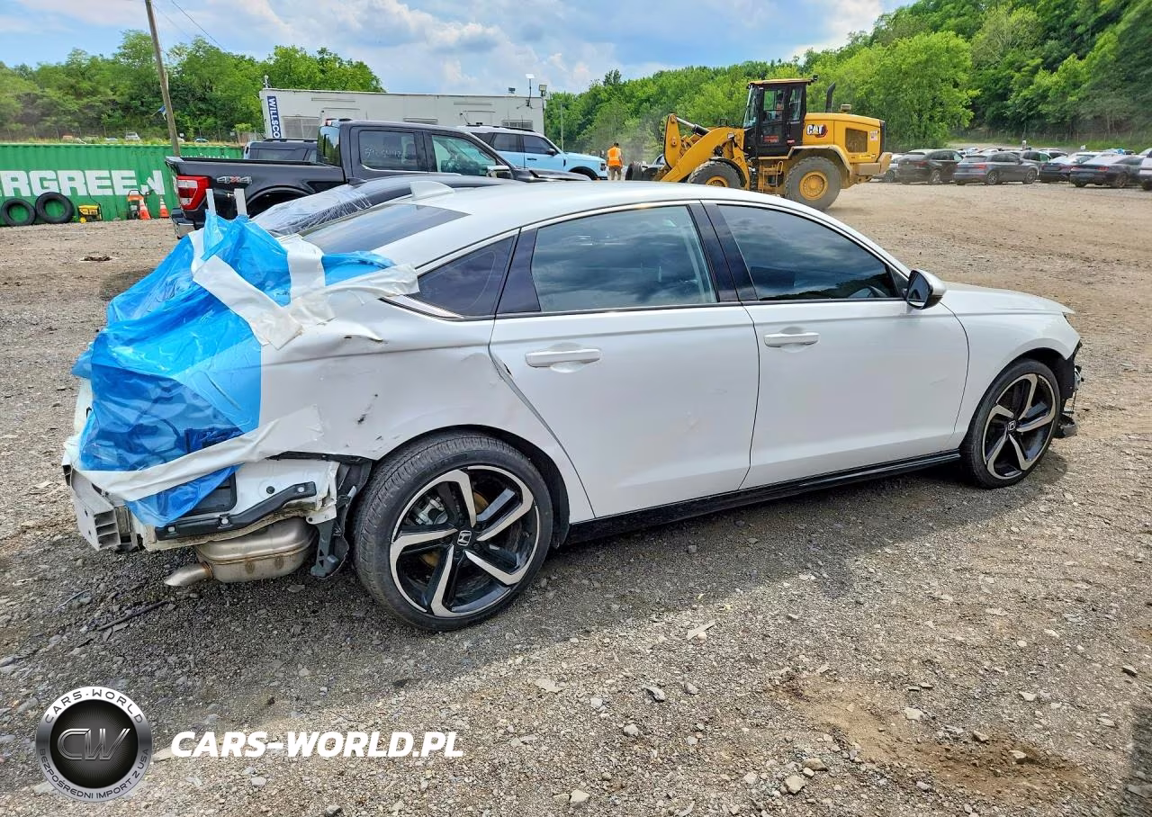 2025 Honda Accord Touring Hybrid VIN:1HGCY2F86SA000825 - 3