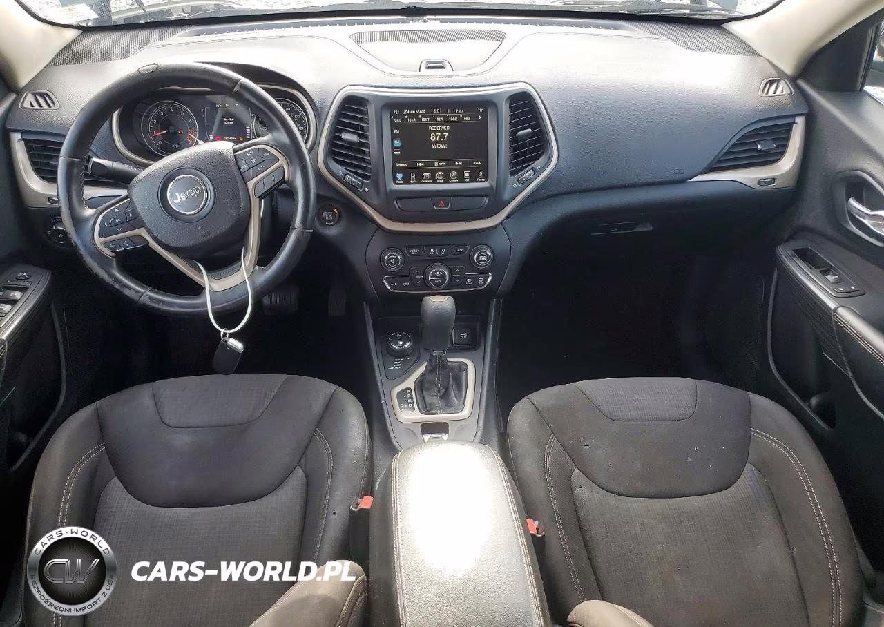 2015 Jeep Cherokee Latitude VIN:1C4PJMCS5FW727950 - 8