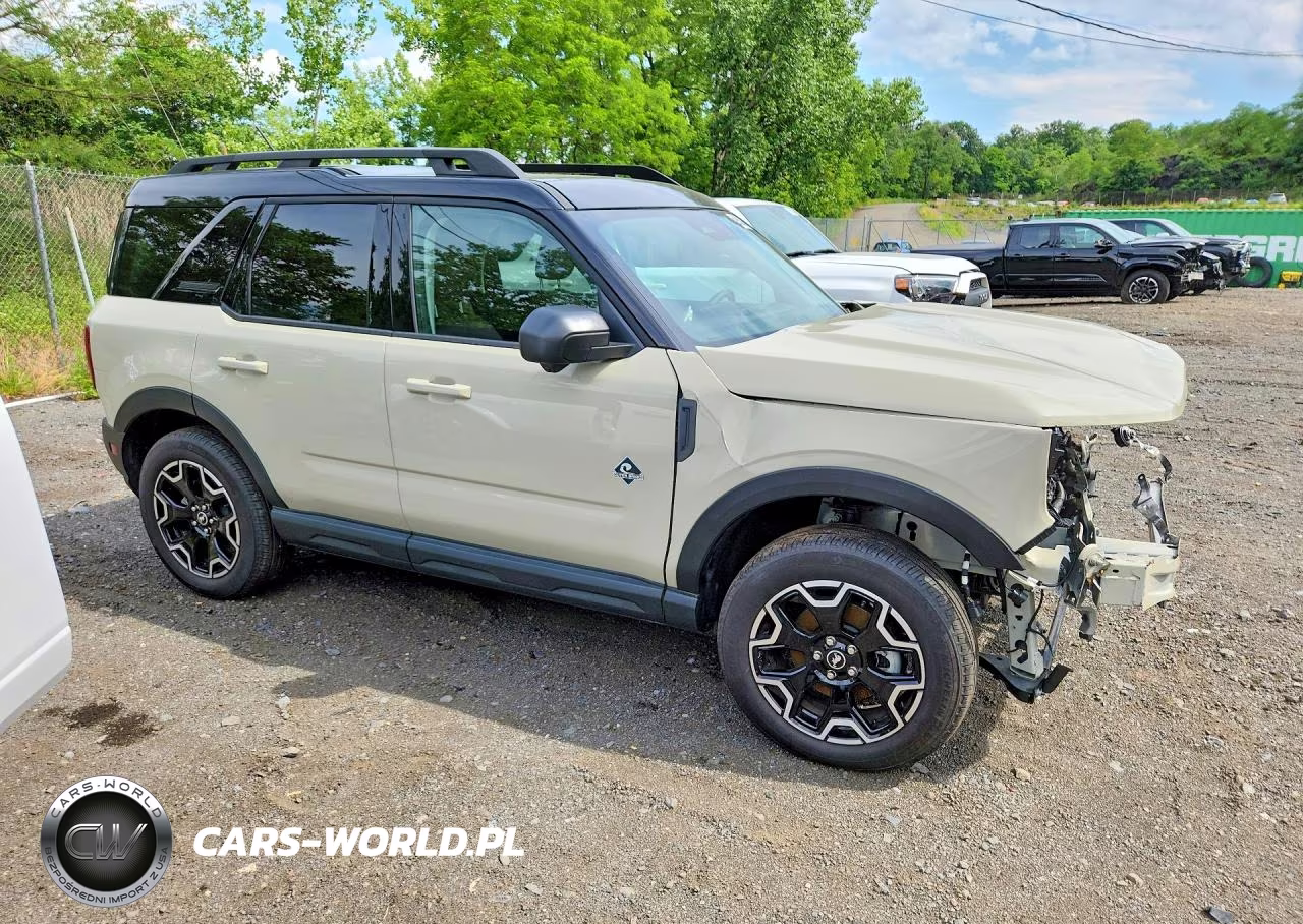 2025 Ford Bronco Sport Outer Banks VIN:3FMCR9CN0SRE81770 - 4