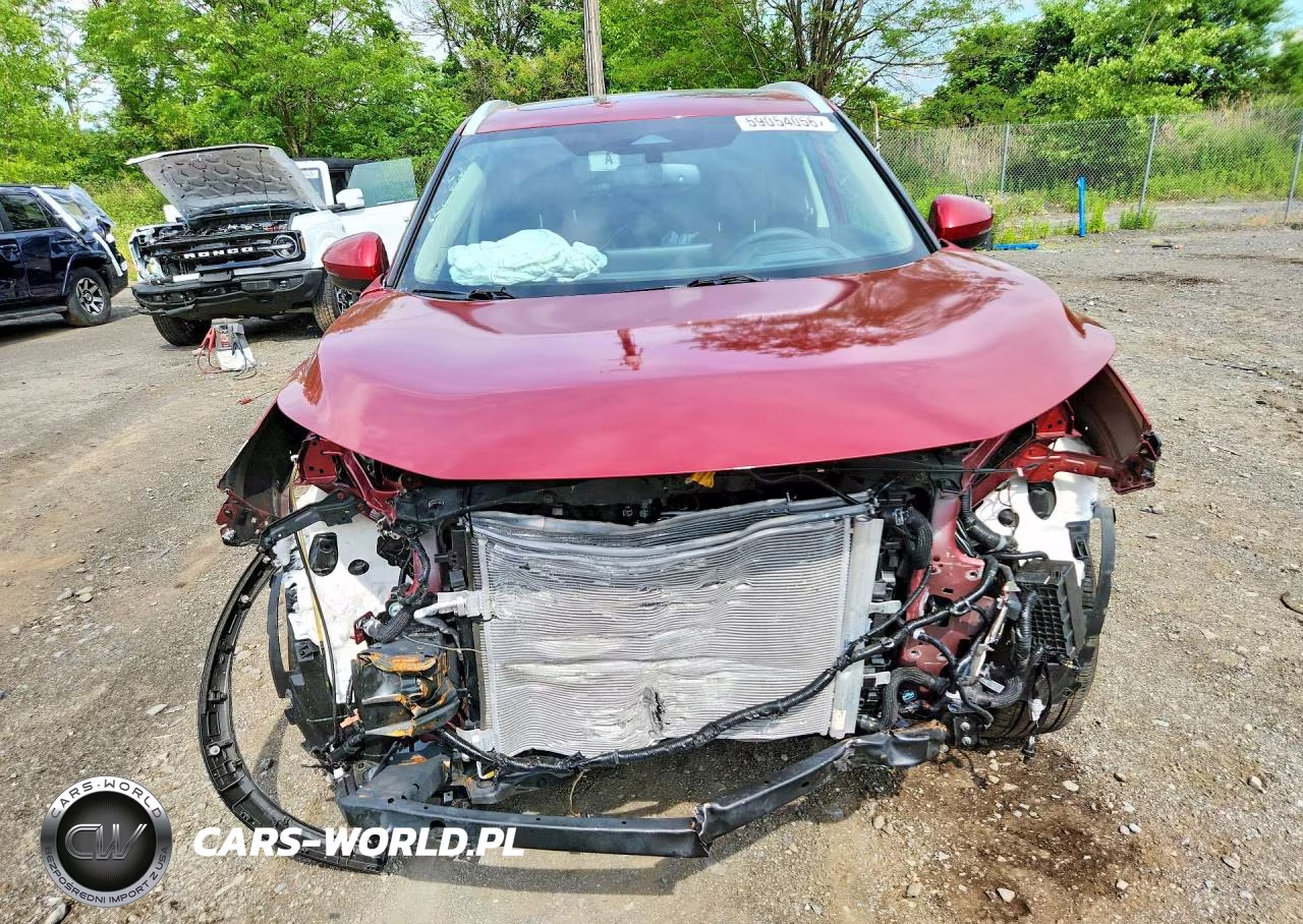 2025 Nissan Rogue Platinum VIN:JN8BT3DDXSW472340 - 5
