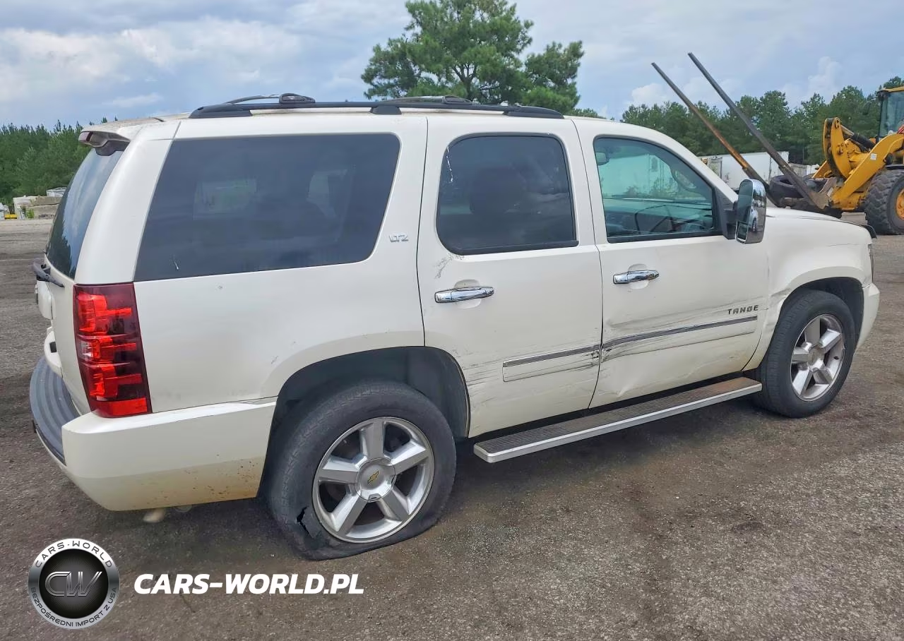 2013 Chevrolet Tahoe C1500 Ltz VIN:1GNSCCE02DR332928 - 3