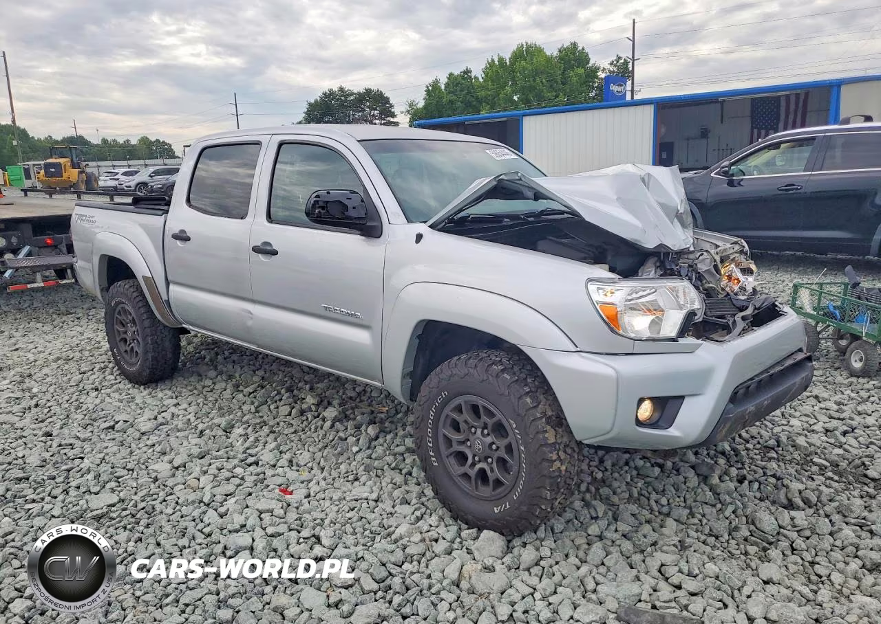 2012 Toyota Tacoma Double Cab VIN:3TMLU4EN4CM099937 - 4