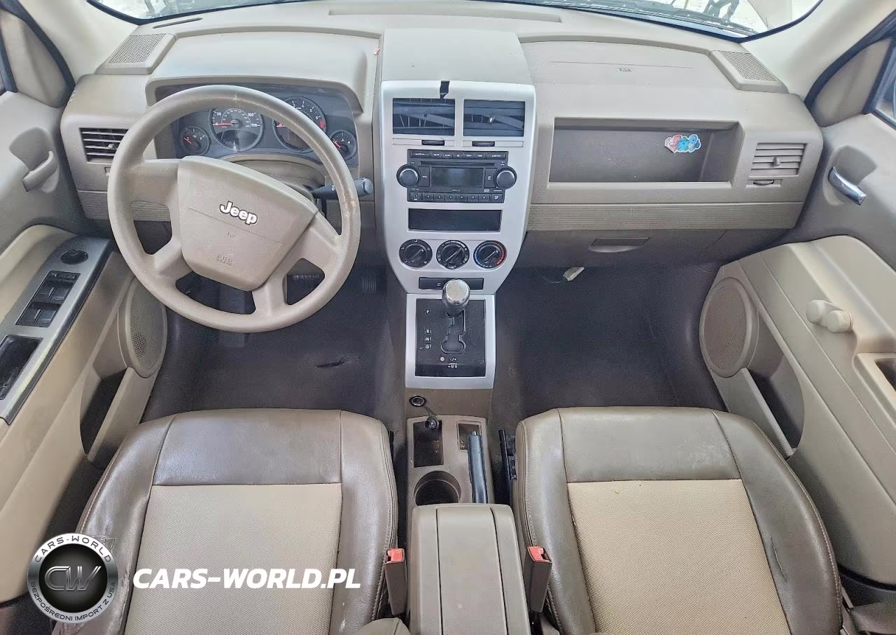 2008 Jeep Patriot Sport VIN:1J8FT28078D553209 - 8