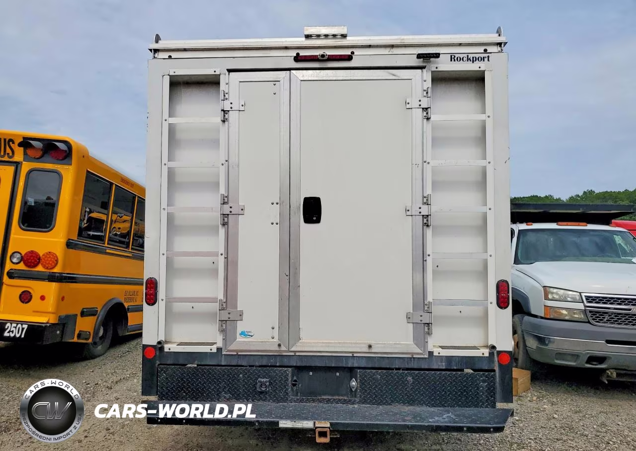 2023 Chevrolet Express G4500 VIN:1HA6GUC73PN016773 - 6