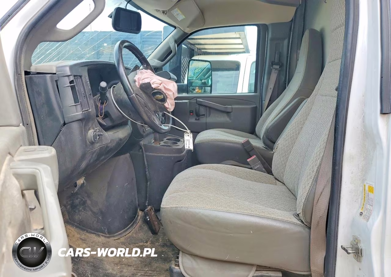 2023 Chevrolet Express G4500 VIN:1HA6GUC73PN016773 - 7