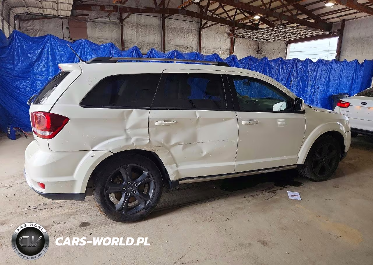 2018 Dodge Journey Crossroad VIN:3C4PDDGG4JT386701 - 3