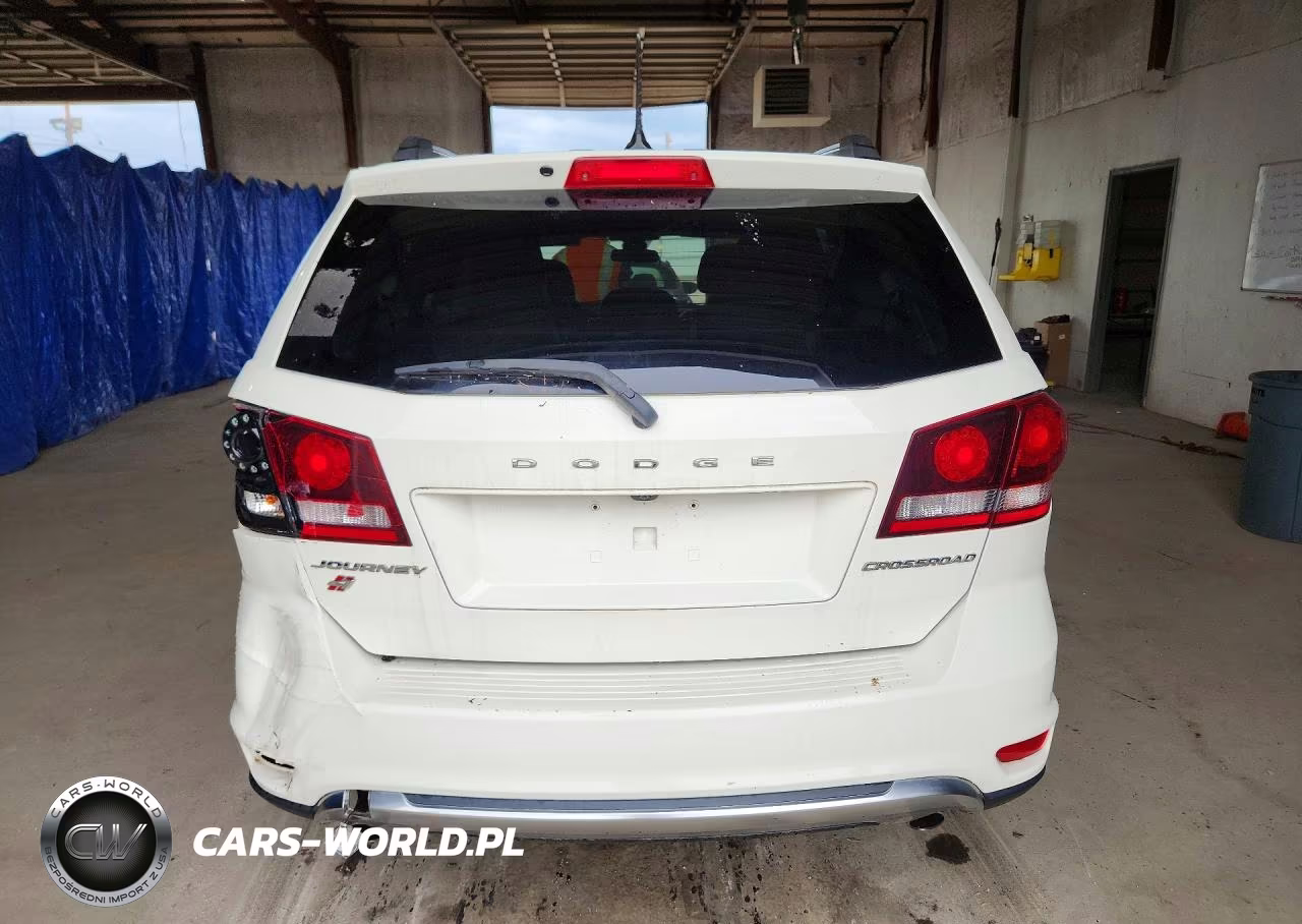 2018 Dodge Journey Crossroad VIN:3C4PDDGG4JT386701 - 6
