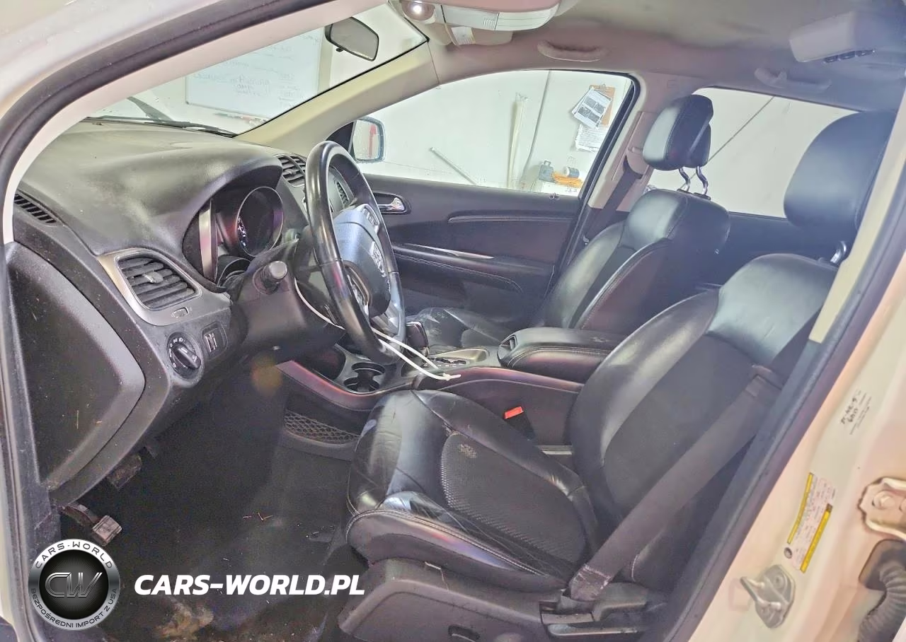 2018 Dodge Journey Crossroad VIN:3C4PDDGG4JT386701 - 7