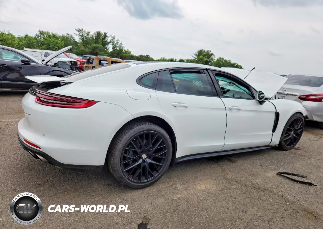2018 Porsche Panamera 4S VIN:WP0AB2A7XJL136528 - 3