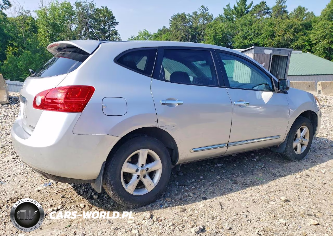 2013 Nissan Rogue S VIN:JN8AS5MV9DW630303 - 3