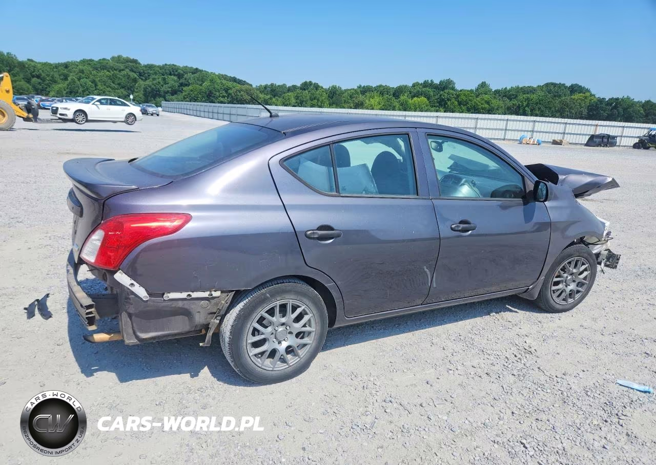 2015 Nissan Versa 1.6 S Plus VIN:3N1CN7AP0FL852978 - 3