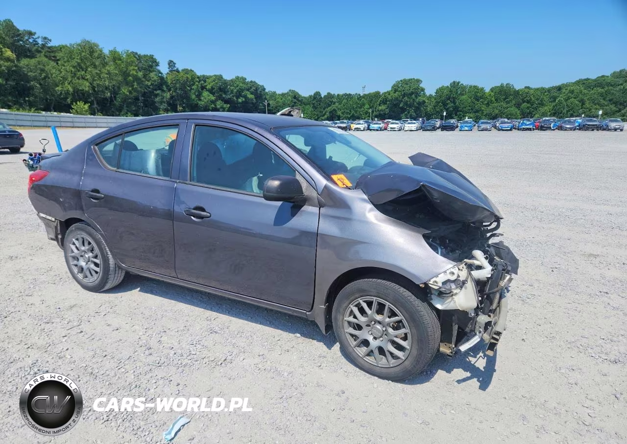 2015 Nissan Versa 1.6 S Plus VIN:3N1CN7AP0FL852978 - 4