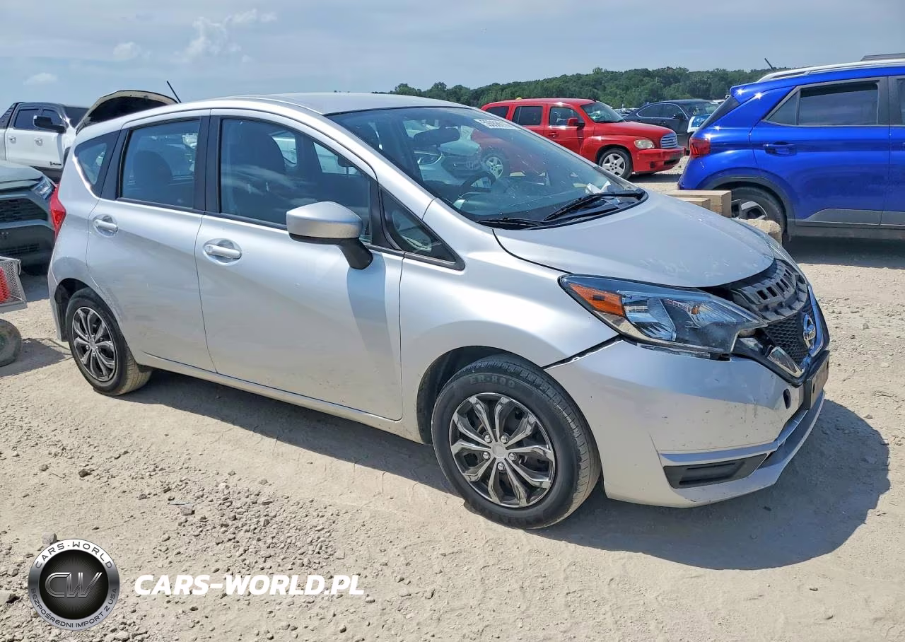 2017 Nissan Versa Note S Plus VIN:3N1CE2CP9HL377947 - 4