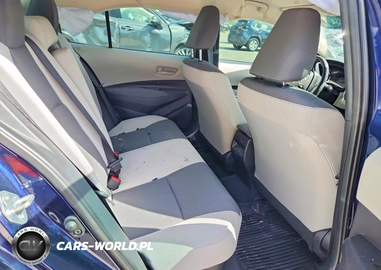 2025 Toyota Corolla Hybrid Le VIN:JTDBCMFE2S3108034 - 10