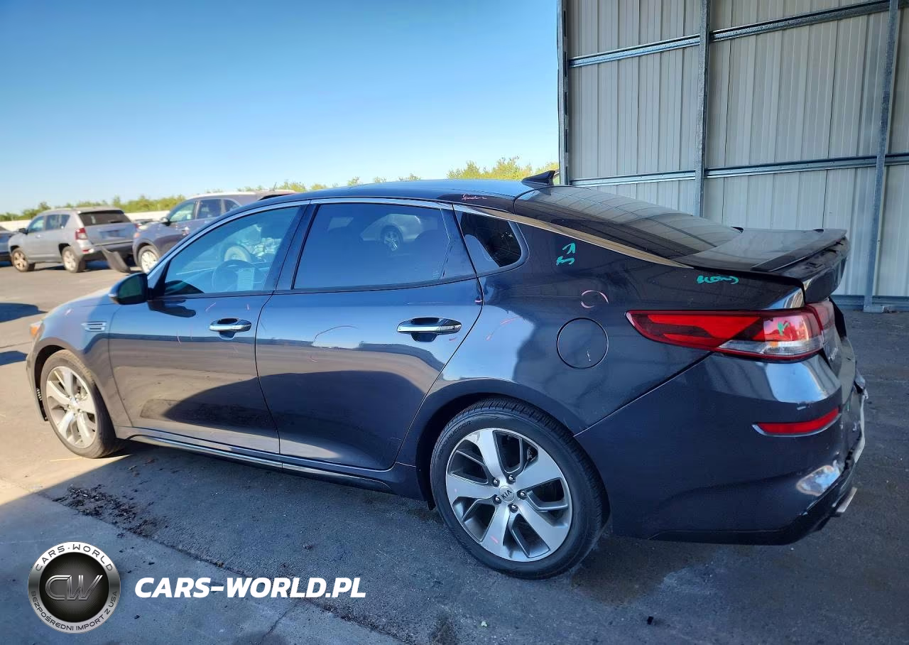 2019 Kia Optima S VIN:5XXGT4L34KG330583 - 2