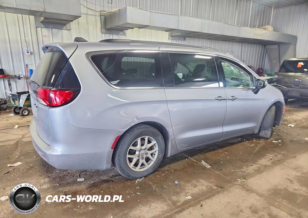 2021 Chrysler Voyager Lxi VIN:2C4RC1DG0MR521100 - 3