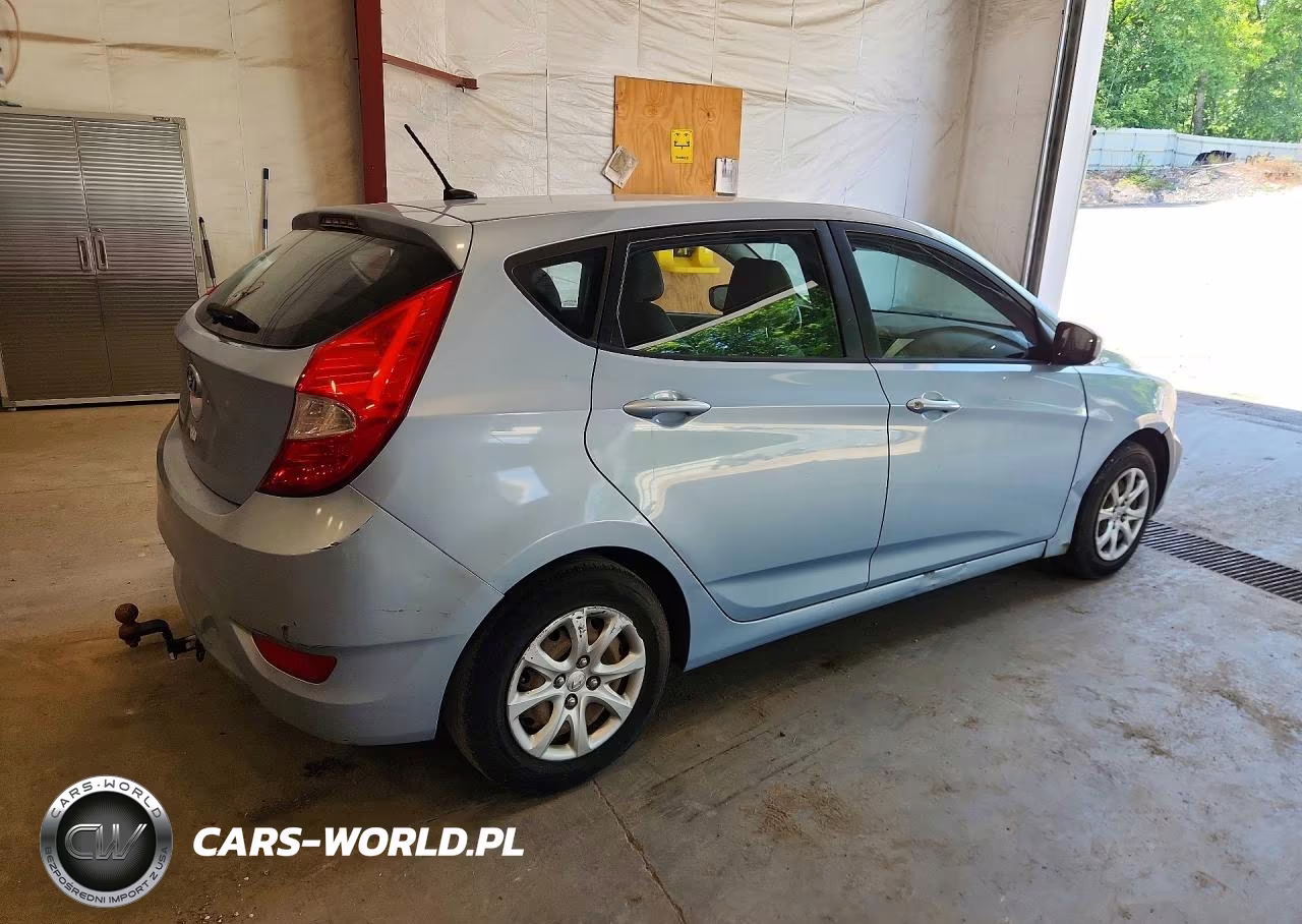 2013 Hyundai Accent Gs VIN:KMHCT5AE6DU128622 - 3