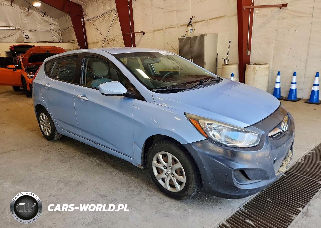 2013 Hyundai Accent Gs VIN:KMHCT5AE6DU128622 - 4