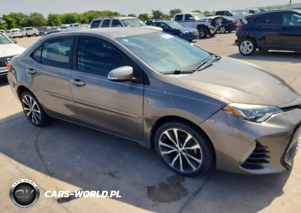 2018 Toyota Corolla Se VIN:5YFBURHEXJP795602 - 4