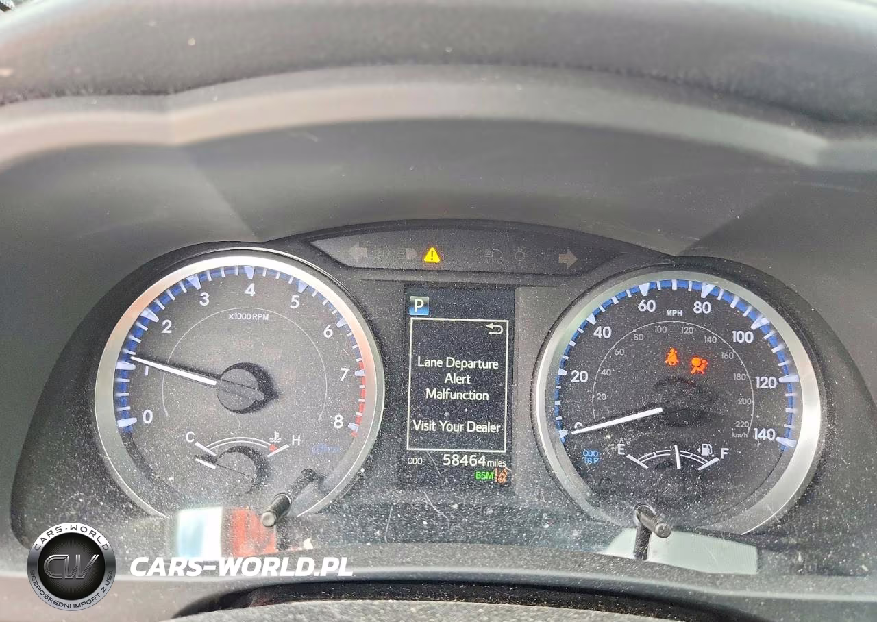 2019 Toyota Highlander Le Plus VIN:5TDBZRFH3KS729898 - 9