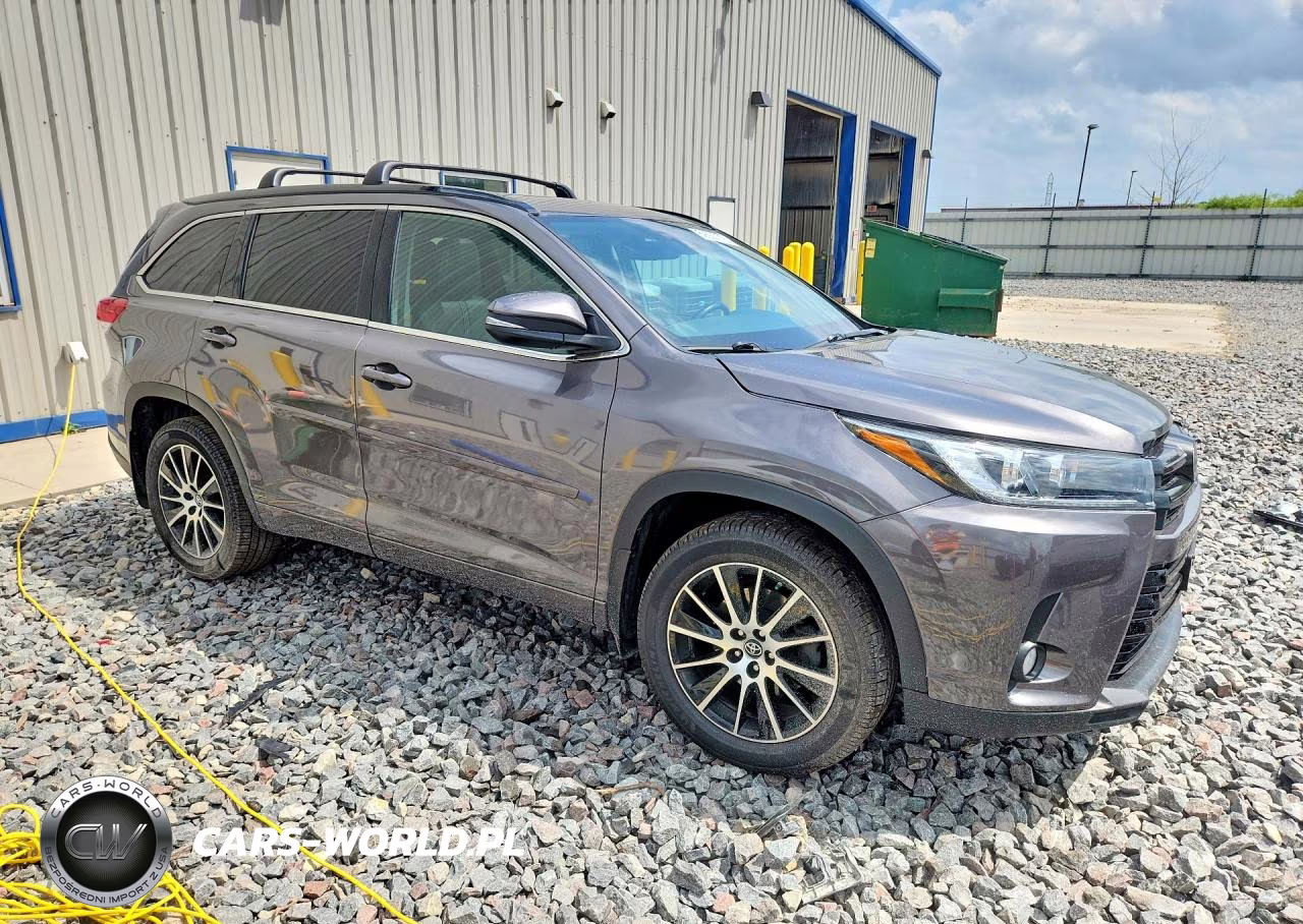2018 Toyota Highlander Se VIN:5TDJZRFH0JS544119 - 4