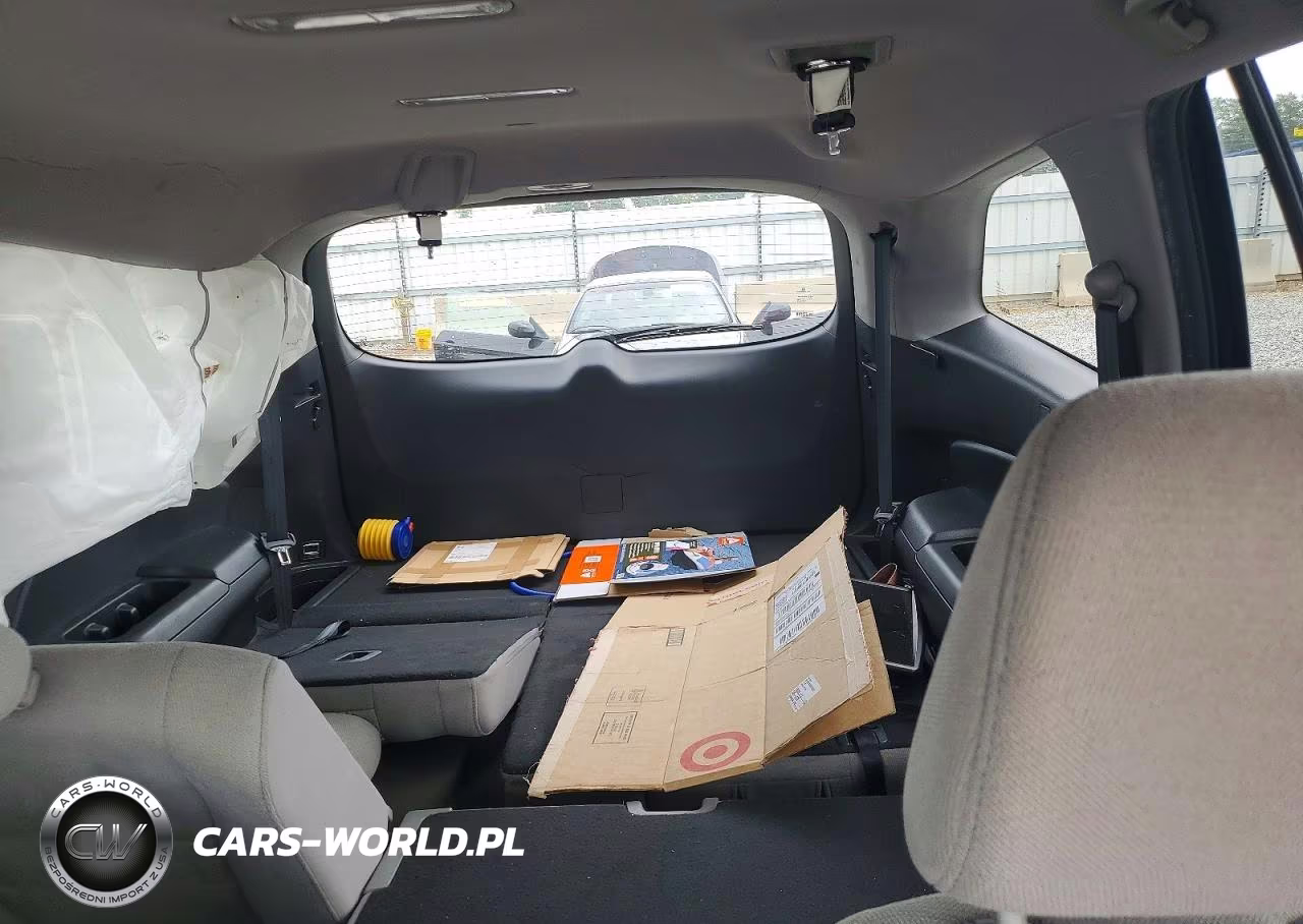 2018 Honda Pilot Lx VIN:5FNYF5H10JB014429 - 10