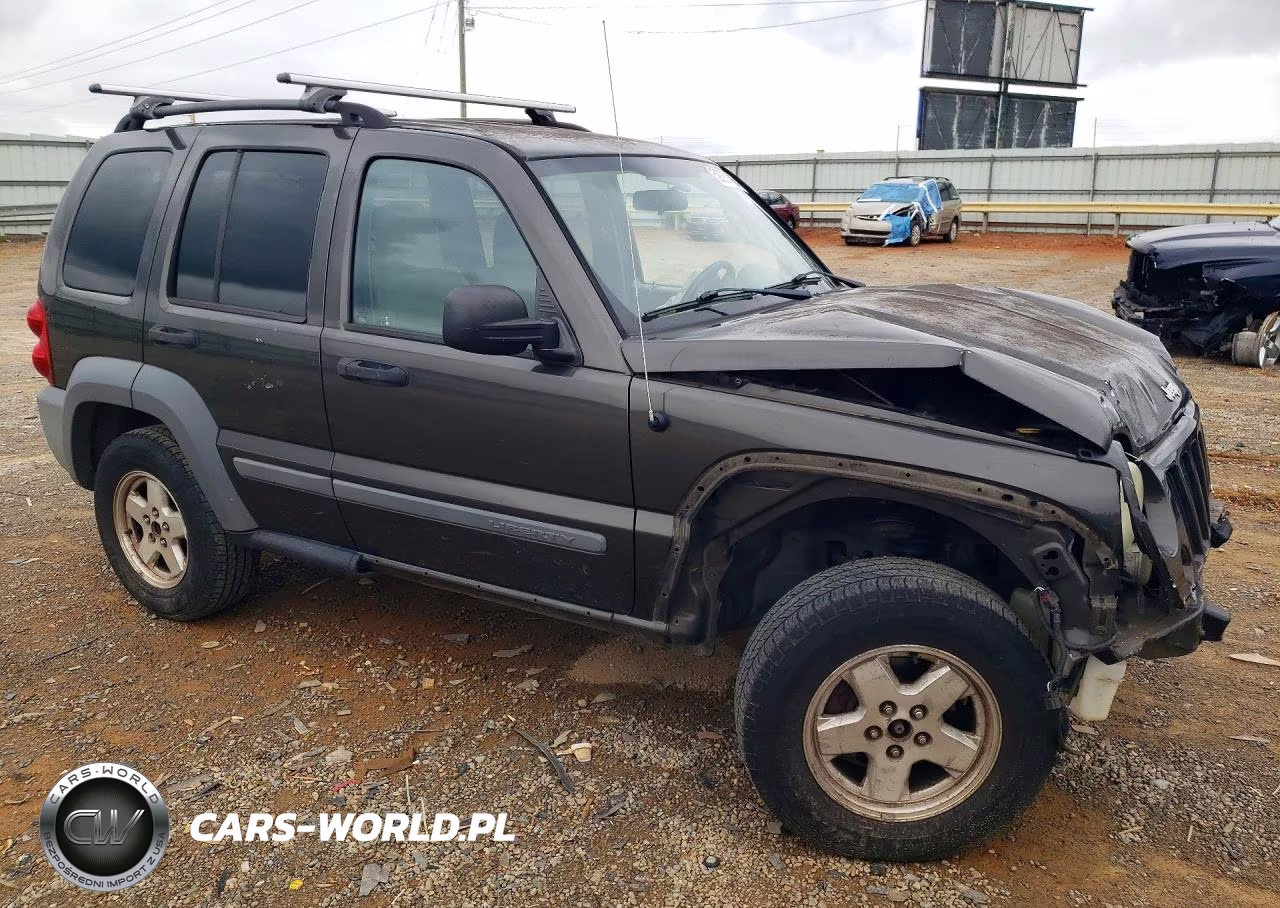 2005 Jeep Liberty Sport VIN:1J4GL48K45W573033 - 4