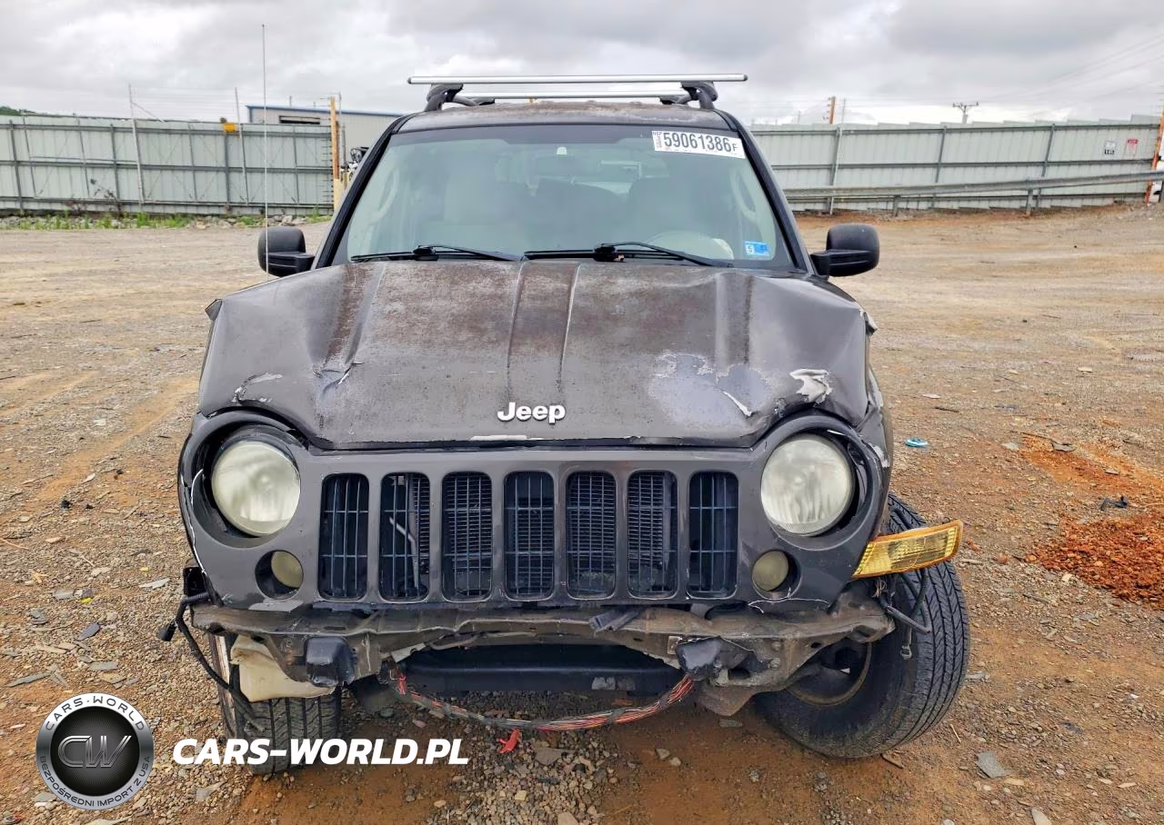 2005 Jeep Liberty Sport VIN:1J4GL48K45W573033 - 5