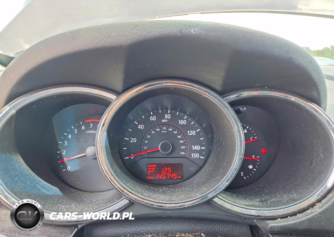 2012 Kia Sorento Lx VIN:5XYKT3A67CG260060 - 10