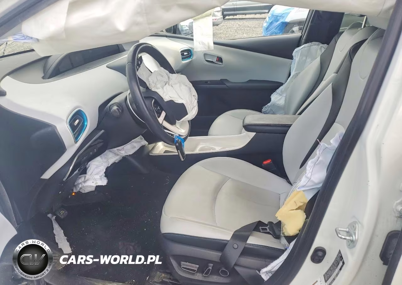 2017 Toyota Prius Prime Advanced VIN:JTDKARFP3H3005511 - 7