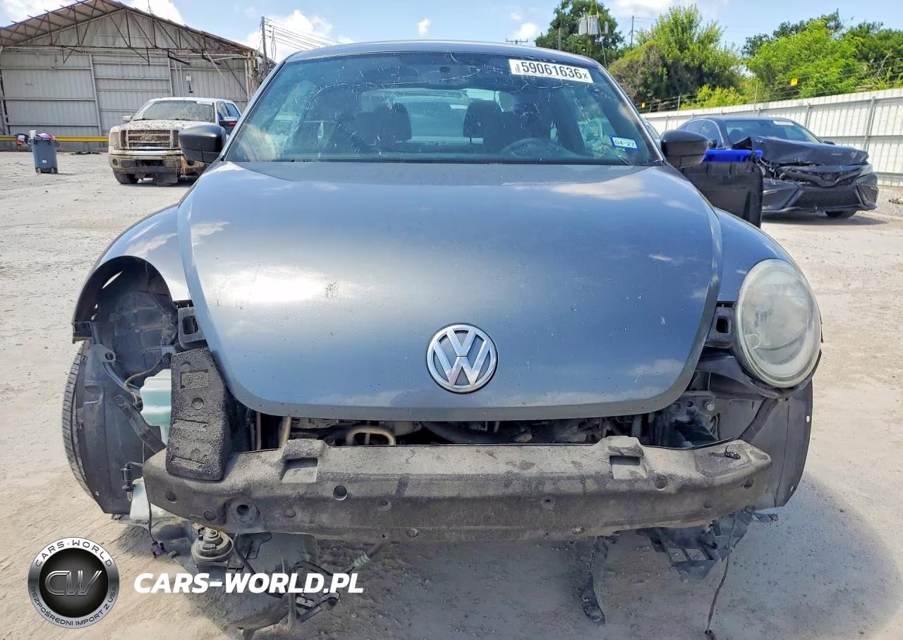 2014 Volkswagen Beetle VIN:3VWFP7AT0EM606701 - 5