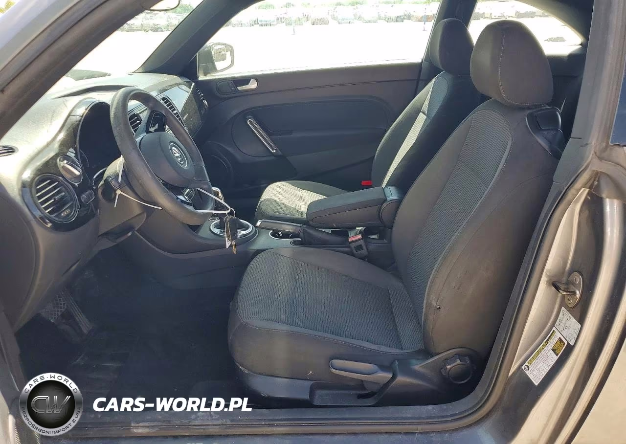 2014 Volkswagen Beetle VIN:3VWFP7AT0EM606701 - 7