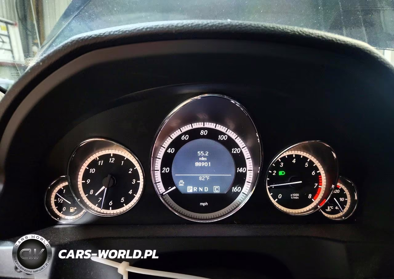 2010 Mercedes-Benz E 550 VIN:WDDKJ7CB1AF020127 - 9