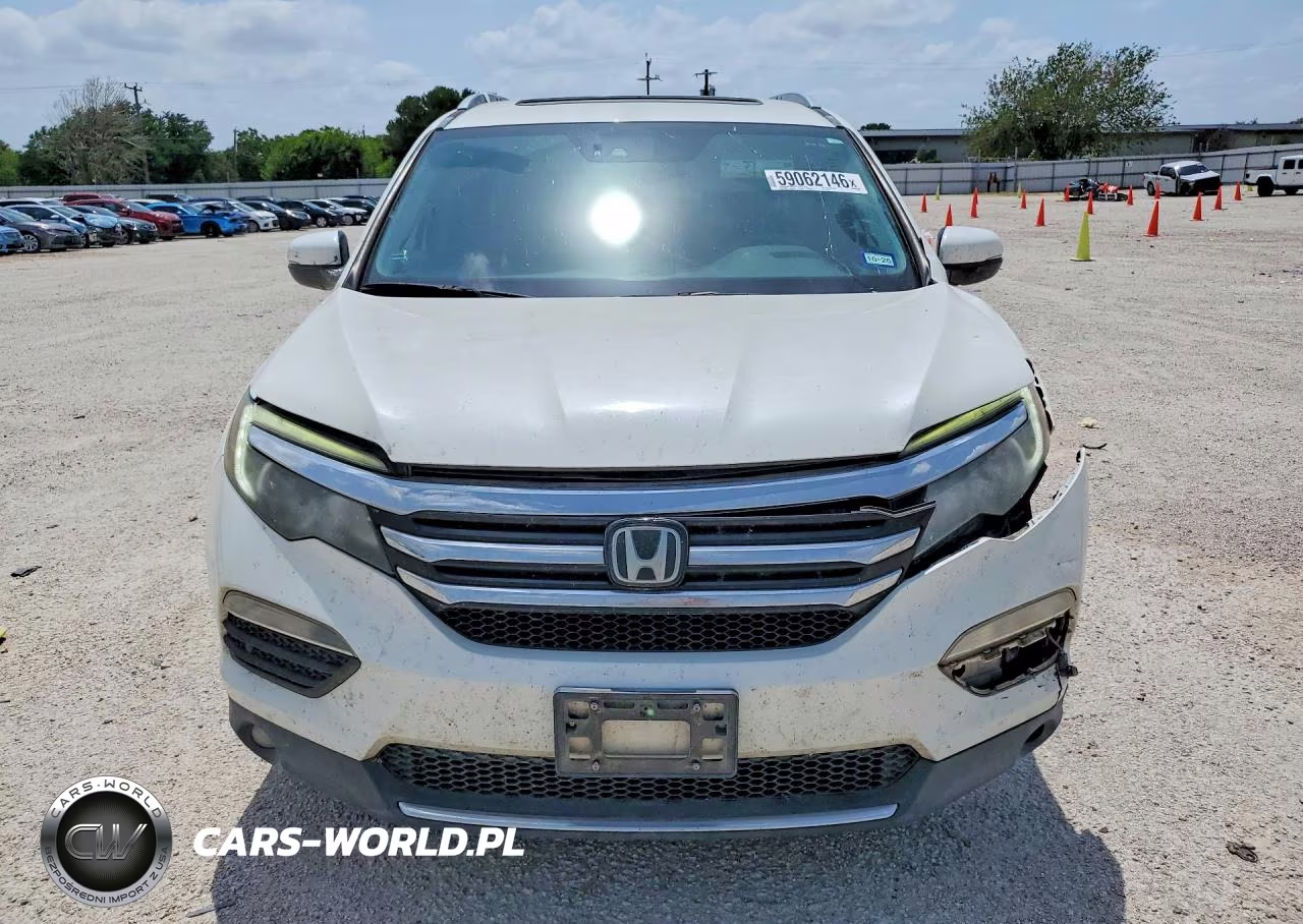 2017 Honda Pilot Elite VIN:5FNYF6H00HB074704 - 5