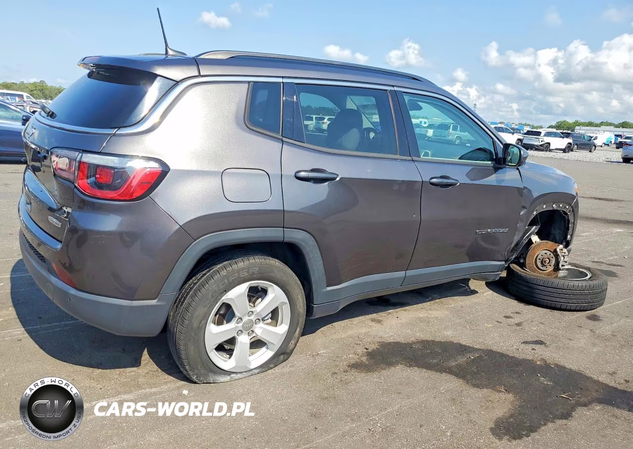 2020 Jeep Compass Latitude VIN:3C4NJDBB5LT238281 - 3