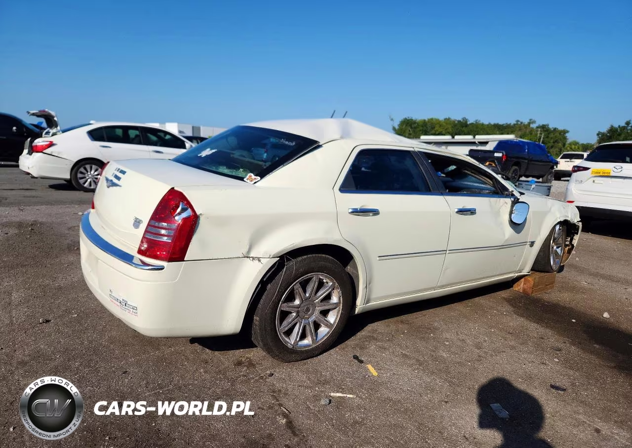2005 Chrysler 300C VIN:2C3JA63H45H608603 - 3