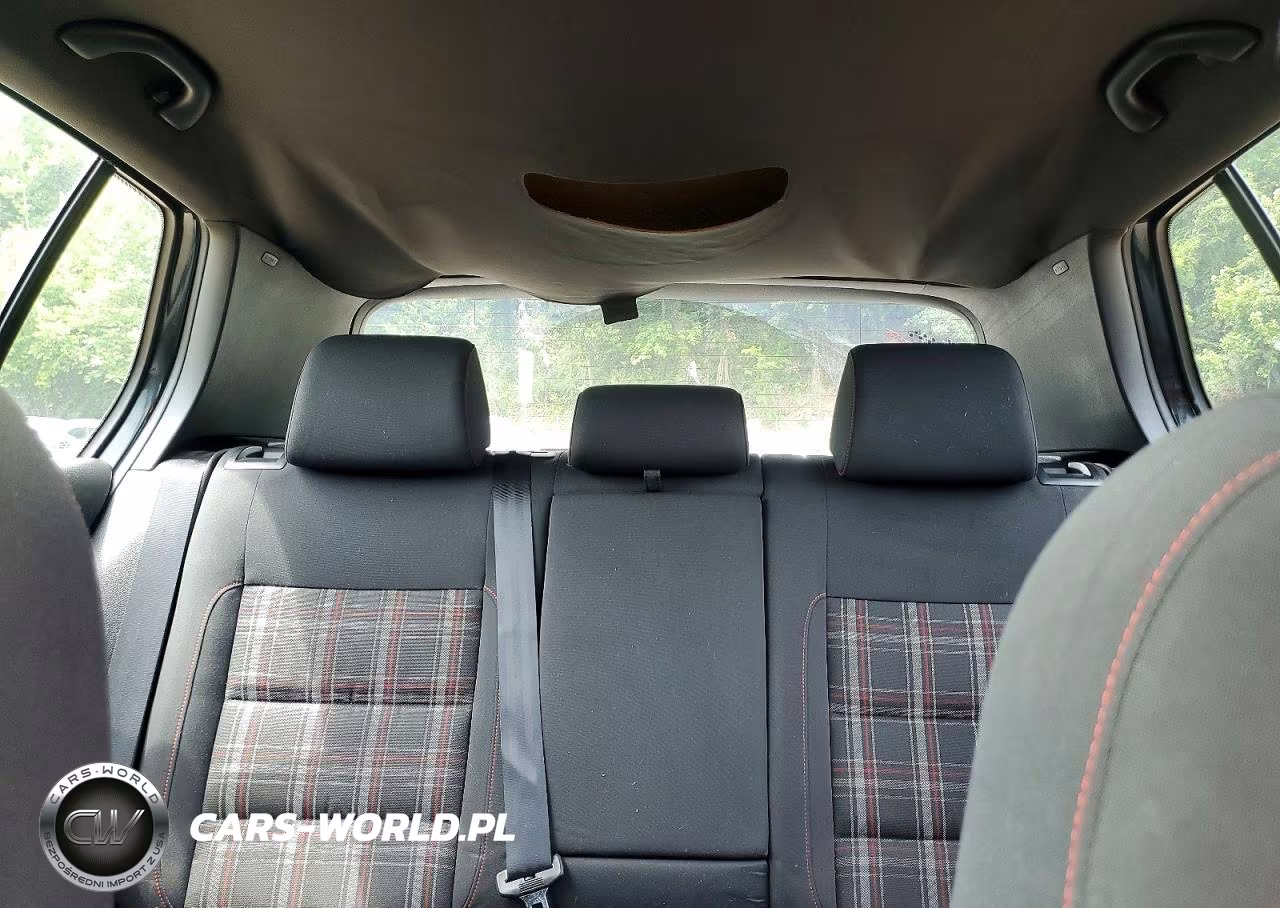 2012 Volkswagen Gti VIN:WVWGD7AJ6CW079288 - 10