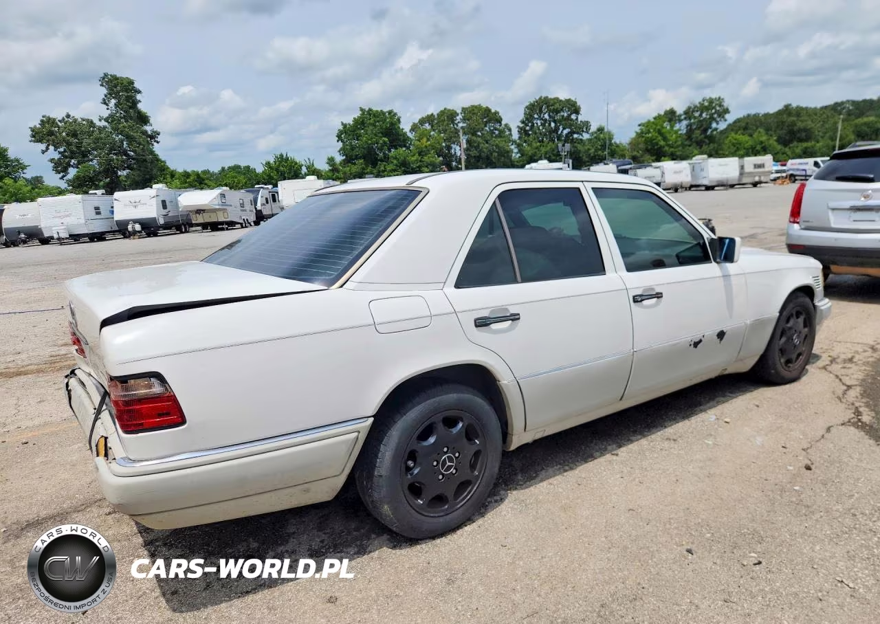 1995 Mercedes-Benz E 300D VIN:WDBEB31E2SC135301 - 3