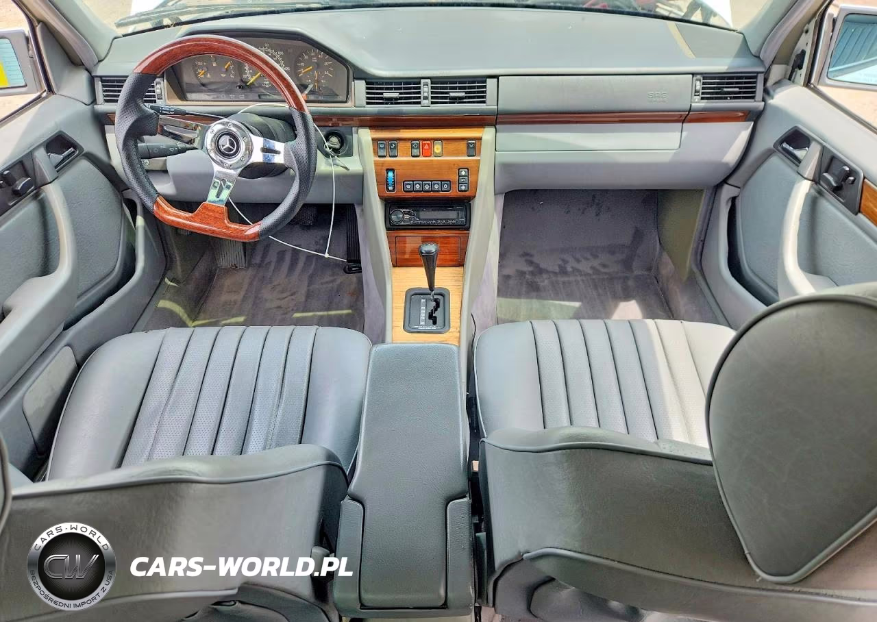 1995 Mercedes-Benz E 300D VIN:WDBEB31E2SC135301 - 8