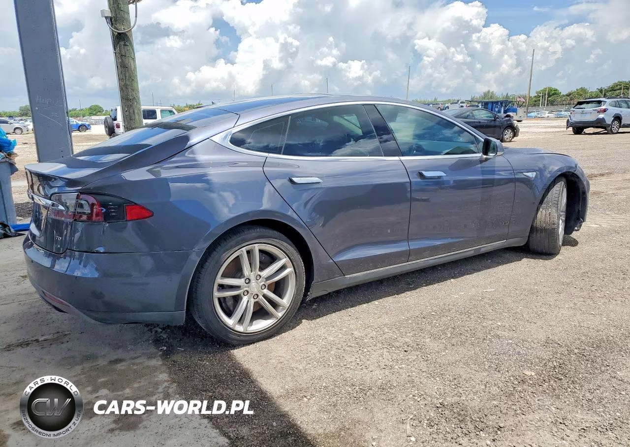 2016 Tesla Model S VIN:5YJSA1E11GF130197 - 3