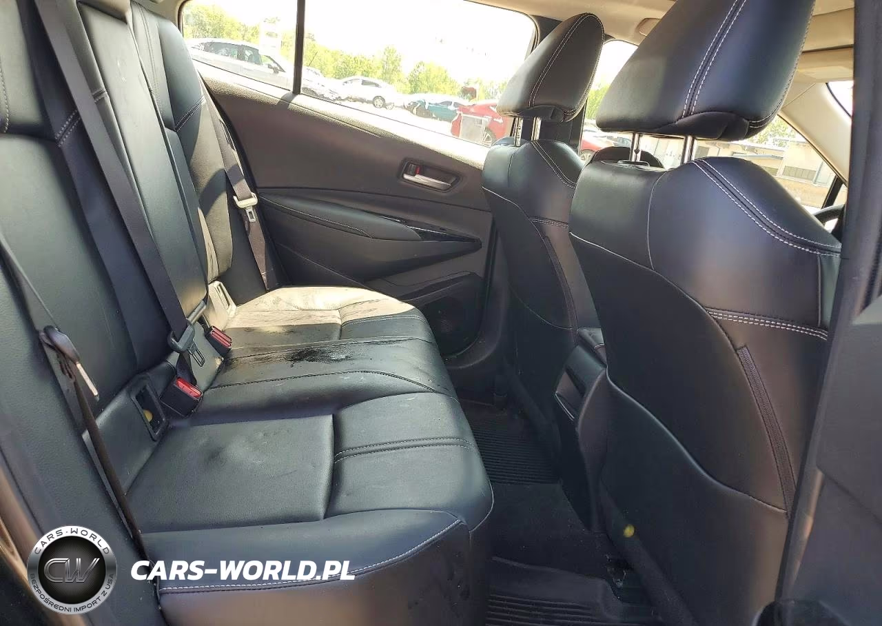 2020 Toyota Corolla Xle VIN:JTDFPRAE6LJ002886 - 10