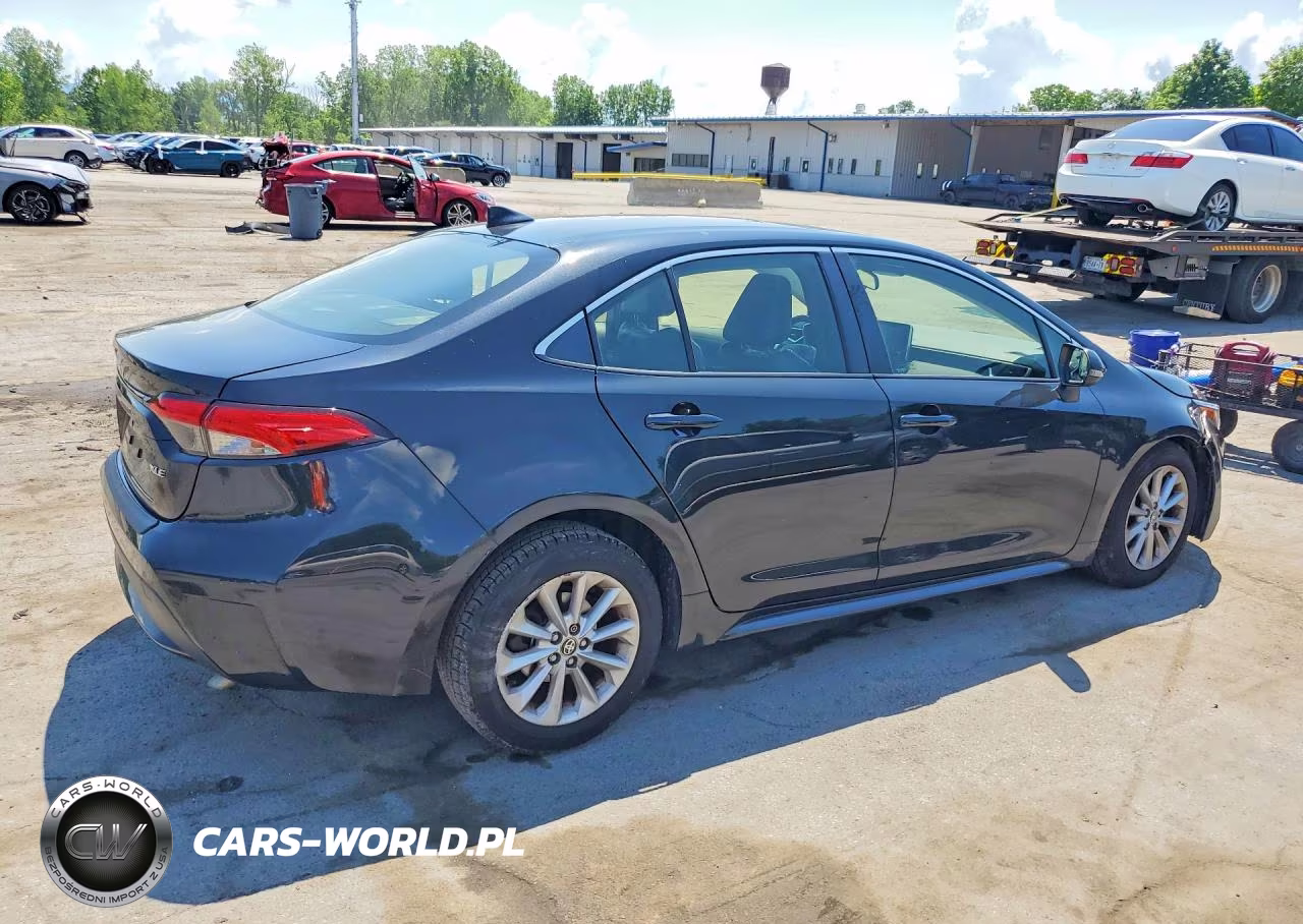 2020 Toyota Corolla Xle VIN:JTDFPRAE6LJ002886 - 3