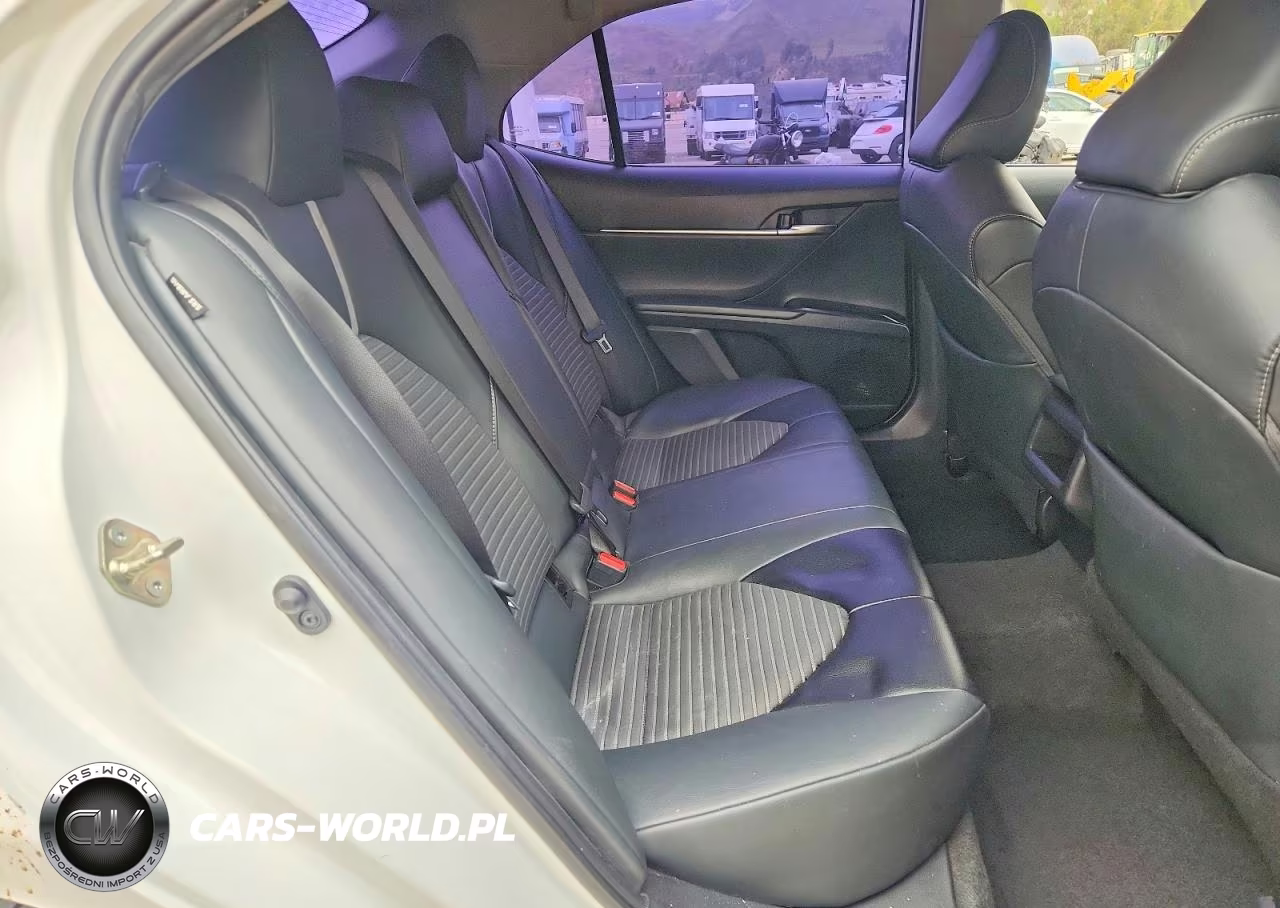 2019 Toyota Camry Se VIN:4T1B11HK6KU850529 - 10